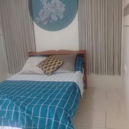 Douglas Airport Guesthouse Zanderij ภายนอก รูปภาพ